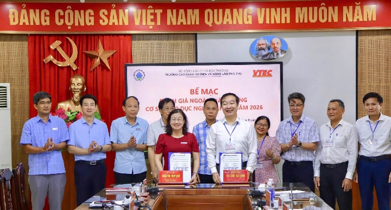 TRƯỜNG CAO ĐẲNG CƠ ĐIỆN VÀ NÔNG LÂM PHÚ THỌ: KHẲNG ĐỊNH UY TÍN QUA ĐỢT ĐÁNH GIÁ CHẤT LƯỢNG VÀ CAM KẾT CHU KỲ CẢI TIẾN MỚI